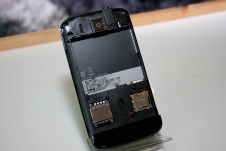 HTC Touch HD - SIM and Memory Slot